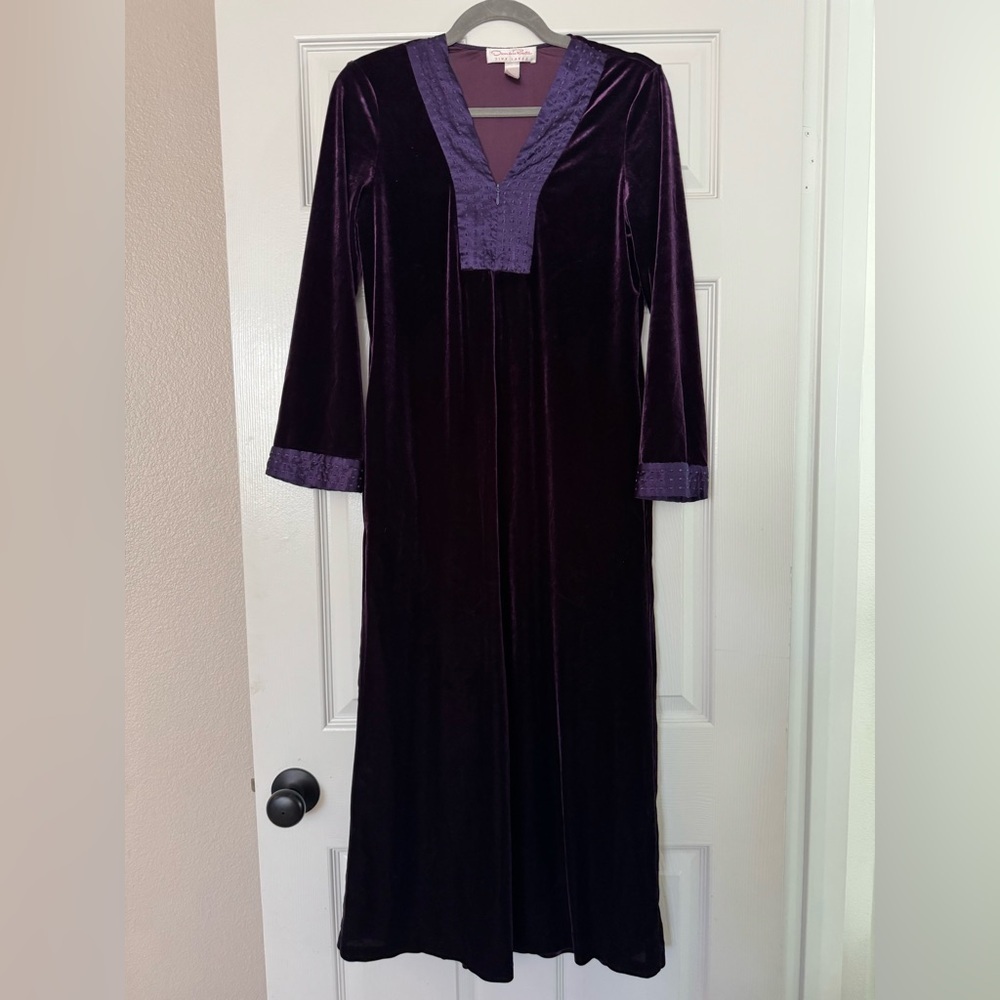 Oscar De La Renta Pink Label Zahara Nights Purple Velvet Long Robe size XS